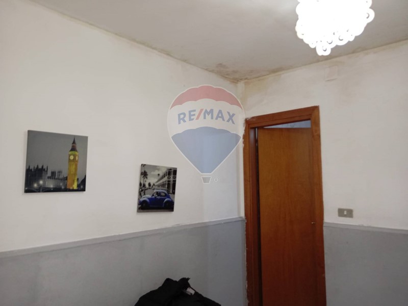 Appartamento in Vendita a Catania, 99'900&euro;, 100 m²