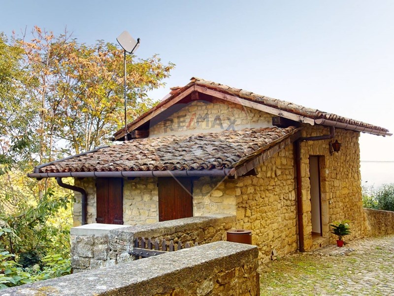 Villa in Vendita a Vernasca, 98'000€, 80 m²