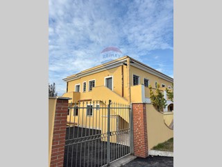 Bilocale in Vendita a Ardea, 129'000€, 60 m²