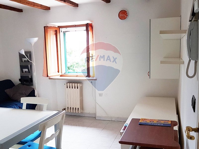 Bilocale in Vendita a Ancona, 69'000€, 40 m²