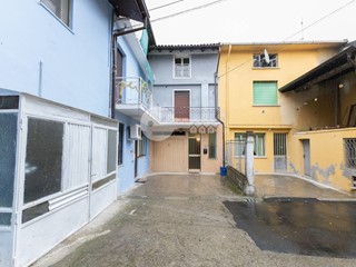 Casa Indipendente in Vendita a Manerbio, 113'000€, 175 m²