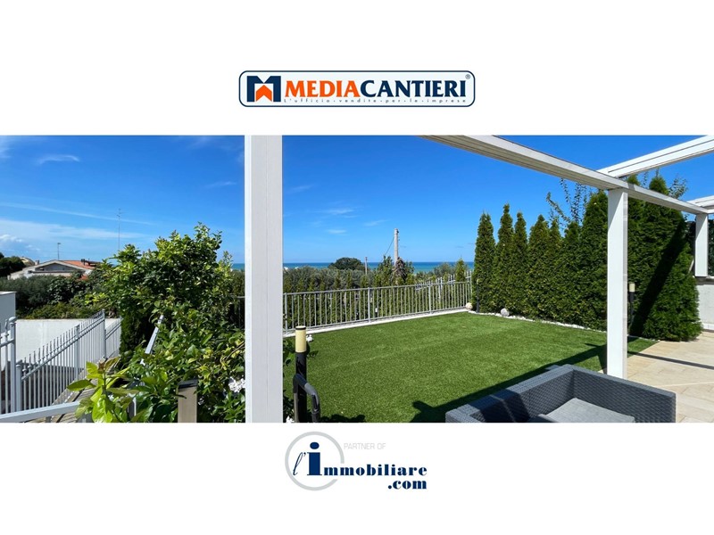 Villa in Vendita a Montesilvano, 420'000€, 209 m²