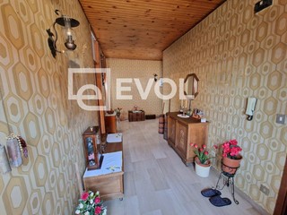 Appartamento in Vendita a Tarcento, 240'000€, 233 m²