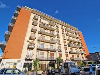 Quadrilocale in Vendita a Palermo, 230'000€, 135 m²