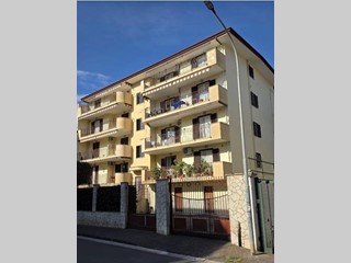 Quadrilocale in Vendita a Orta di Atella, 149'000€, 90 m²