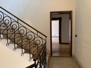 Quadrilocale in Vendita a Mantova, 270'000€, 163 m²