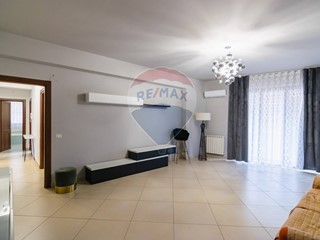 Quadrilocale in Affitto a Acireale, 900€, 126 m²