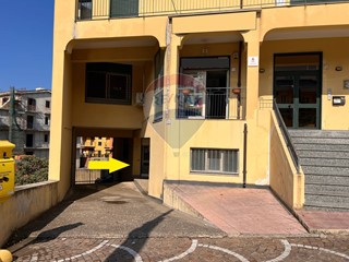 Immobile commerciale in Vendita a Merì, 87'000€, 90 m²