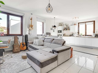 Bilocale in Vendita a Fenegrò, 129'000€, 65 m²