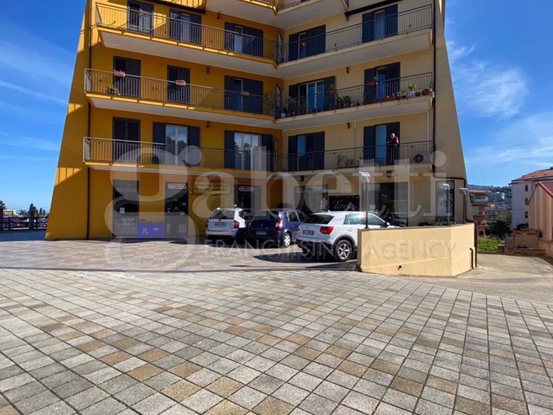 Casale in Vendita a Patti, 50'000€, 67 m²