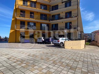 Casale in Vendita a Patti, 50'000€, 67 m²