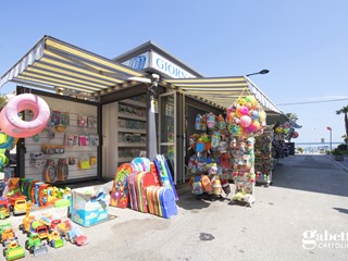 Attività commerciale in Vendita a Cattolica, 75'000€, 25 m²