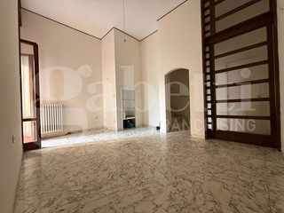 Quadrilocale in Vendita a Lecce, 150'000€, 92 m²