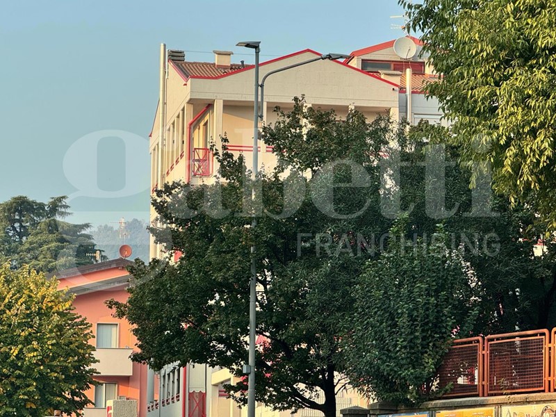 Quadrilocale in Vendita a Lecco, 198'000€, 92 m²