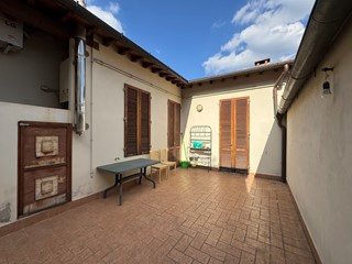 Appartamento in Vendita a Prato, 320'000€, 150 m²