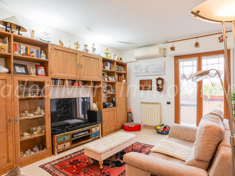 Appartamento in Vendita a Savona, zona Legino, 278'000€, 116 m²