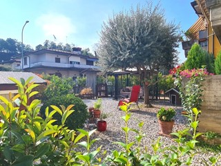 Quadrilocale in Vendita a Capriano del Colle, 259'000€, 115 m², con Box
