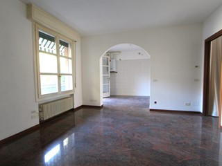 Appartamento in Vendita a Valsamoggia, zona Monteveglio, 209'000€, 105 m²