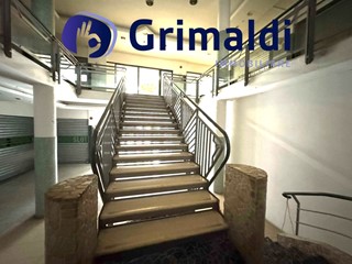 Ufficio in Affitto a Napoli, 650€, 46 m²