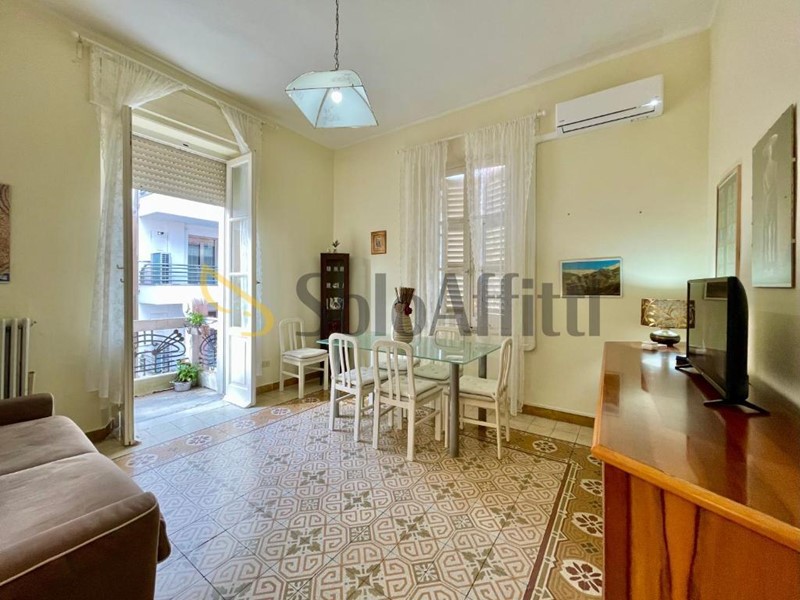 Bilocale in Affitto a Pescara, zona Via Nicola Fabrizi, 600€, 62 m², arredato