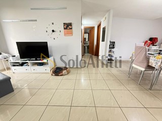 Trilocale in Affitto a Marcianise, 450€, 80 m², arredato