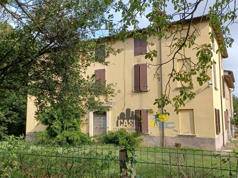 Casa Indipendente in Vendita a Sala Baganza, 980'000€, 799 m², con Box