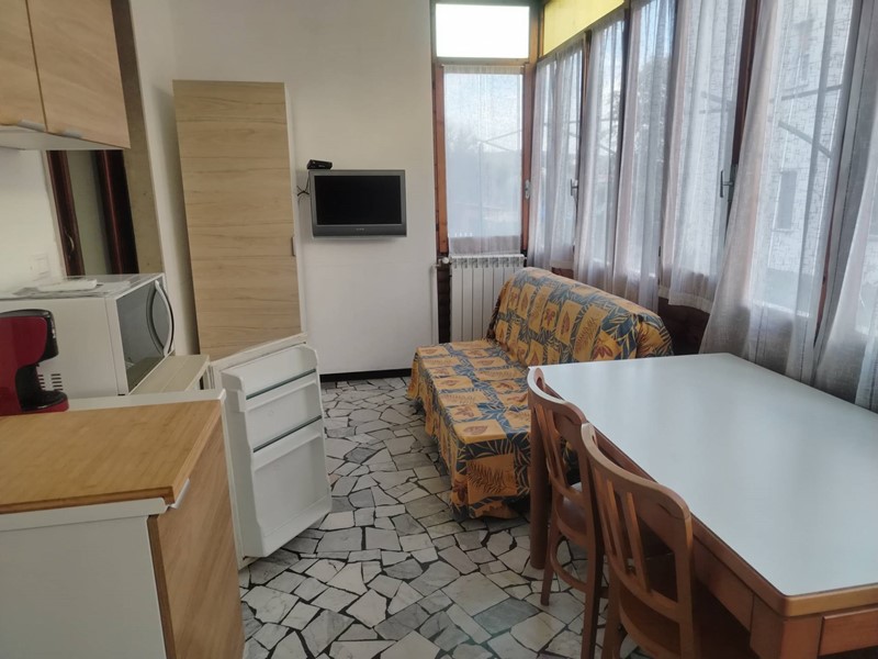 Trilocale in Affitto a Albissola Marina, 500€, 70 m²