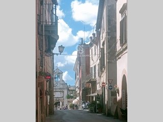 Trilocale in Vendita a Sutri, 115'000€, 80 m²