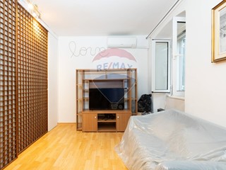 Bilocale in Vendita a Trieste, 87'000€, 47 m²