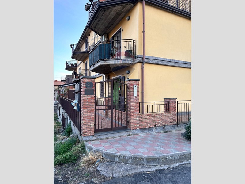 Appartamento in Vendita a Santa Maria di Licodia, 150'000€, 128 m²