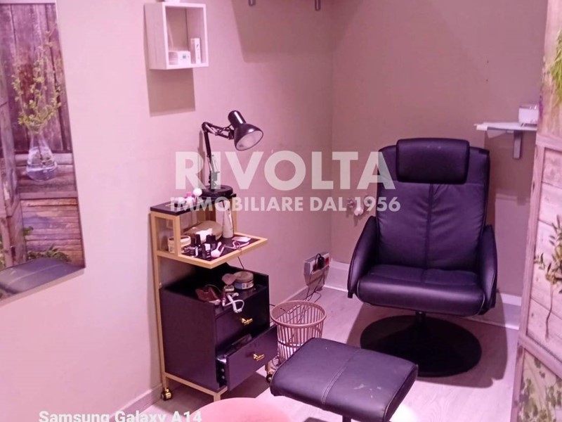 Attività commerciale in Vendita a Roma, 120'000€, 40 m²