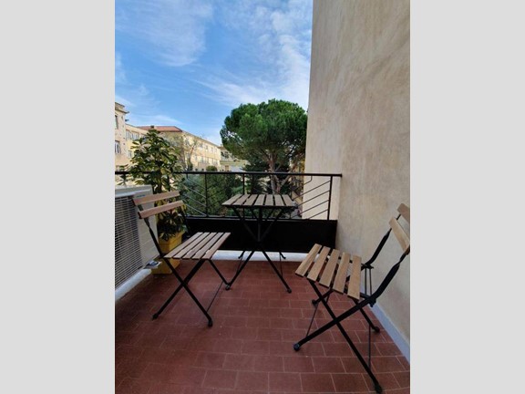 Trilocale in Vendita a Salerno, 250'000&euro;, 84 m²