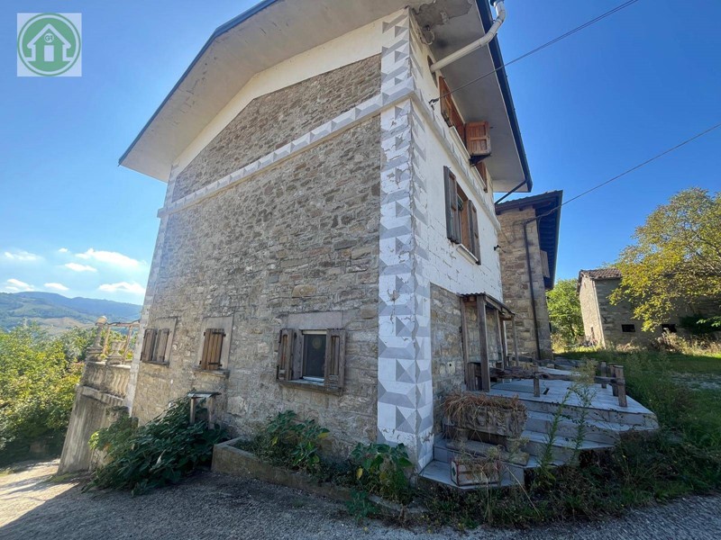 Casa Indipendente in Vendita a Pavullo nel Frignano, 85'000€, 120 m²