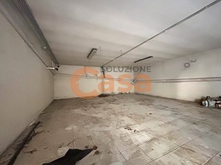 Magazzino in Vendita a Piacenza, 47'000€, 74 m²