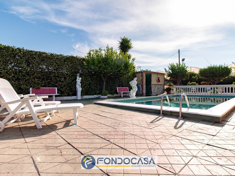 Villa in Vendita a Pontecagnano Faiano, 260'000&euro;, 90 m²