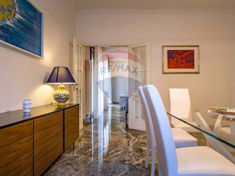 Appartamento in Vendita a Reggio Emilia, 550'000€, 269 m²