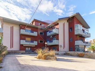 Quadrilocale in Vendita a Gravina di Catania, 108'000€, 91 m²