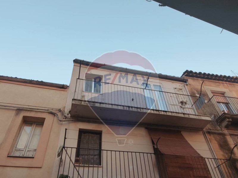 Trilocale in Vendita a Caltagirone, 23'000€, 57 m²