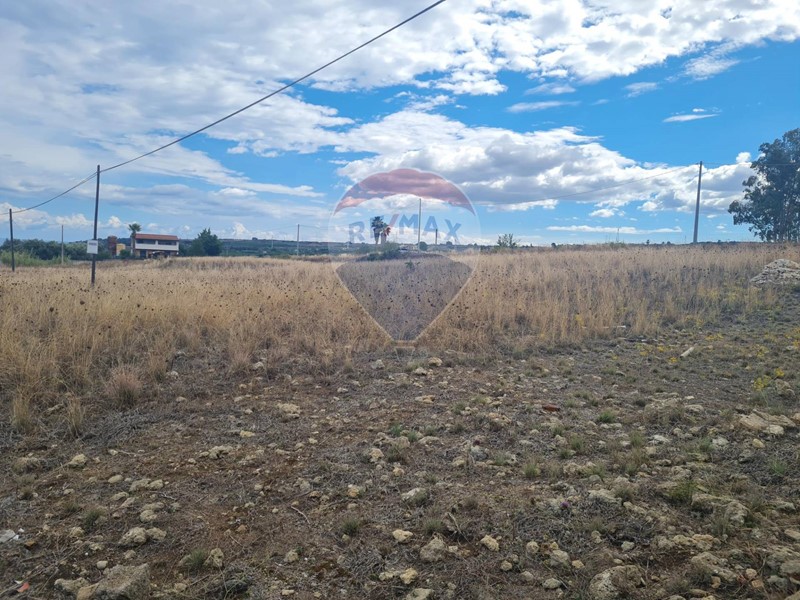 Terreno edificabile in Vendita a Carlentini, 29'000€, 2200 m²