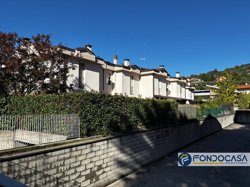 Villetta a schiera in Vendita a Chiuduno, 250'000€, 150 m²