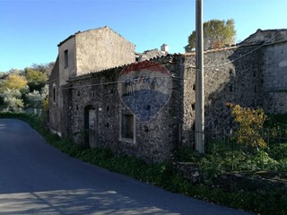 Rustico in Vendita a Castiglione di Sicilia, 98'000€, 120 m²