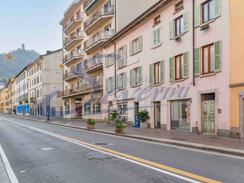 Trilocale in Vendita a Como, 190'000€, 70 m²