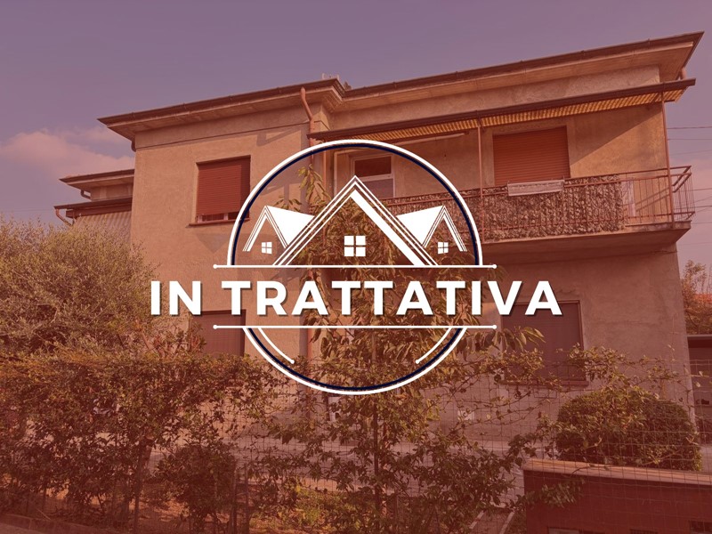 Trilocale in Vendita a Gallarate, 95'000&euro;, 93 m²