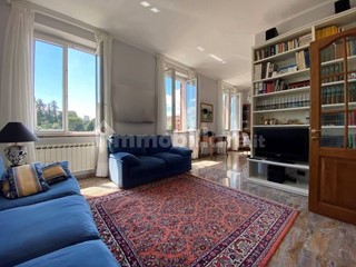 Appartamento in Vendita a Genova, 430'000€, 125 m²