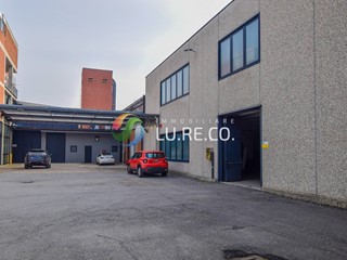 Capannone in Vendita a Lissone, 1'450'000€, 1550 m²