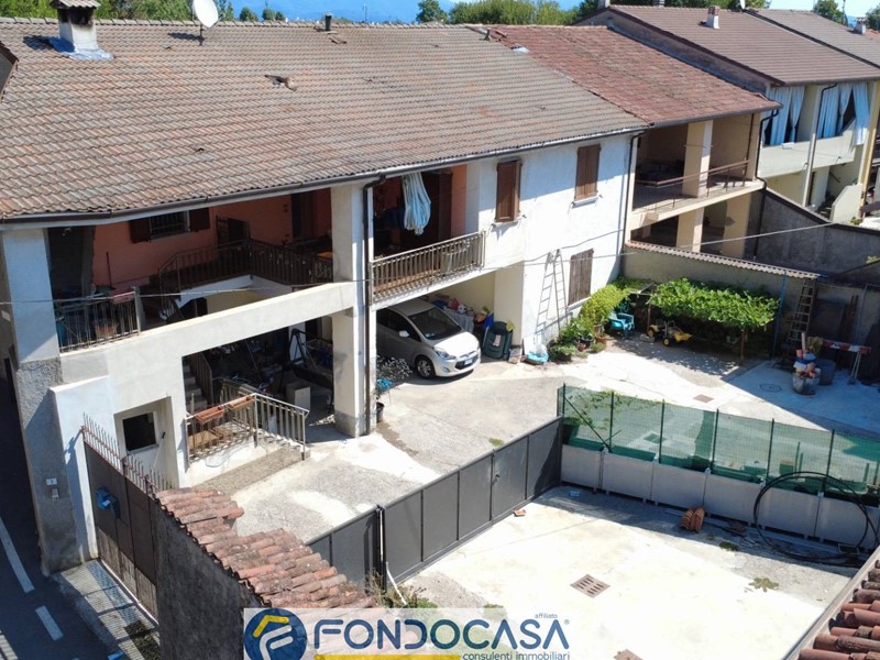 Quadrilocale in Vendita a Lograto, 149'900€, 210 m²