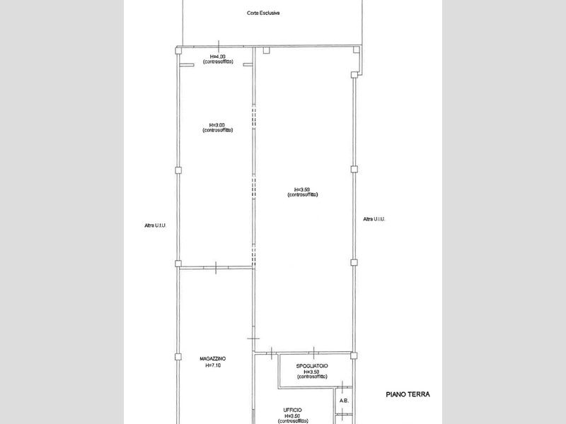 Capannone in Vendita a Fano, 260'000&euro;, 470 m²