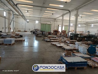 Capannone in Vendita a Maltignano, 1'200'000€, 2777 m²