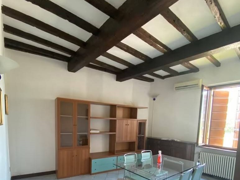 Bilocale in Vendita a Mantova, 115'000&euro;, 110 m²