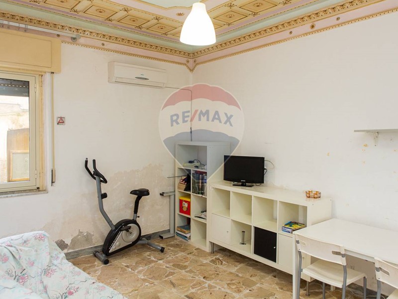 Casa Indipendente in Vendita a Motta Sant'Anastasia, 32'000€, 60 m²